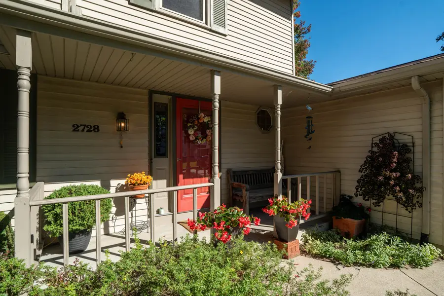2728 Stonebridge Dr, Caledonia, WI 53404 - #2