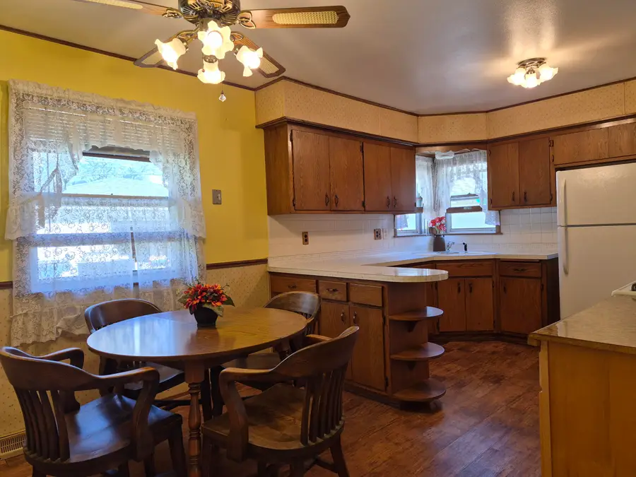 2240 W Leroy Ave, Milwaukee, WI 53221 - #3