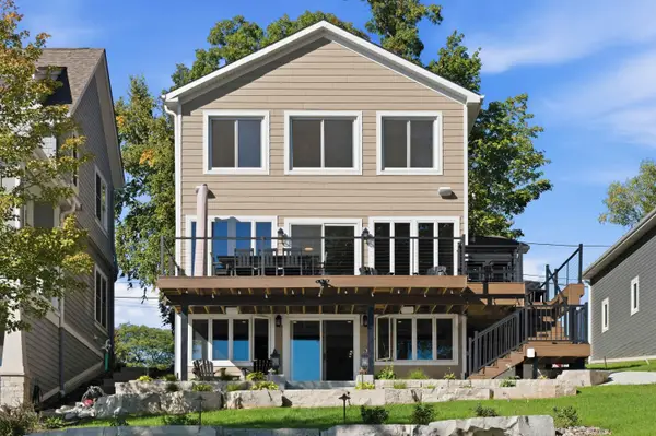 N37W26713 Kopmeier Dr, Pewaukee, WI 53072
