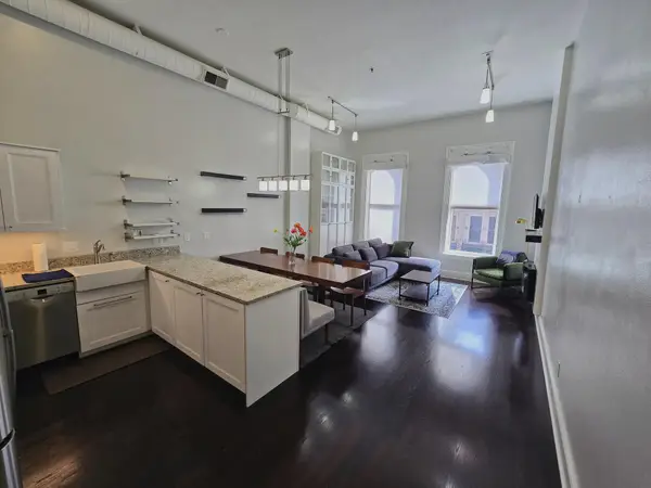 715 N Milwaukee St, Milwaukee, WI 53202