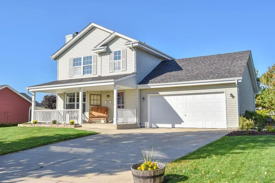 1511 Redtail Dr, Hartford, WI 53027 - #2