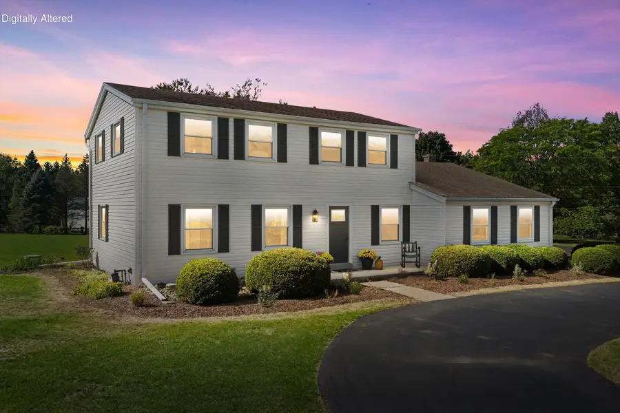 S31W30099 Sunset Dr, Genesee, WI 53189 - #3