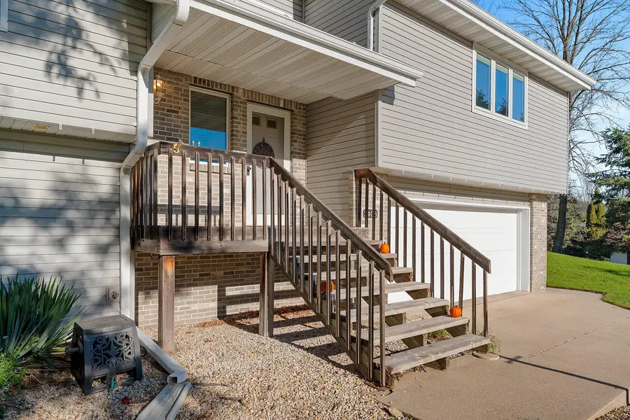 3408 Pierce Ct, Two Rivers, WI 54241 - #3