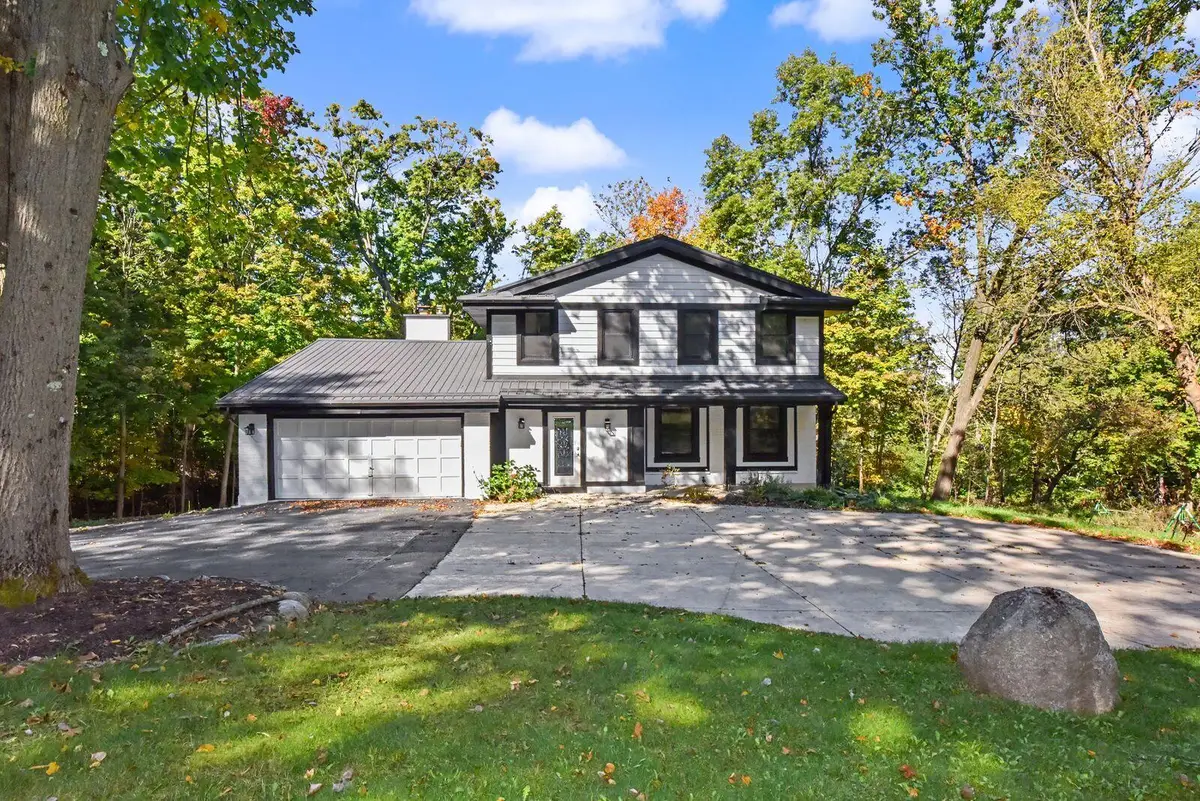 N2781 Wildwood Dr, Geneva, WI 53147 - #1