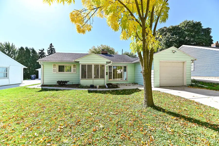 6117 W Bennett Ave, Milwaukee, WI 53219 - #2