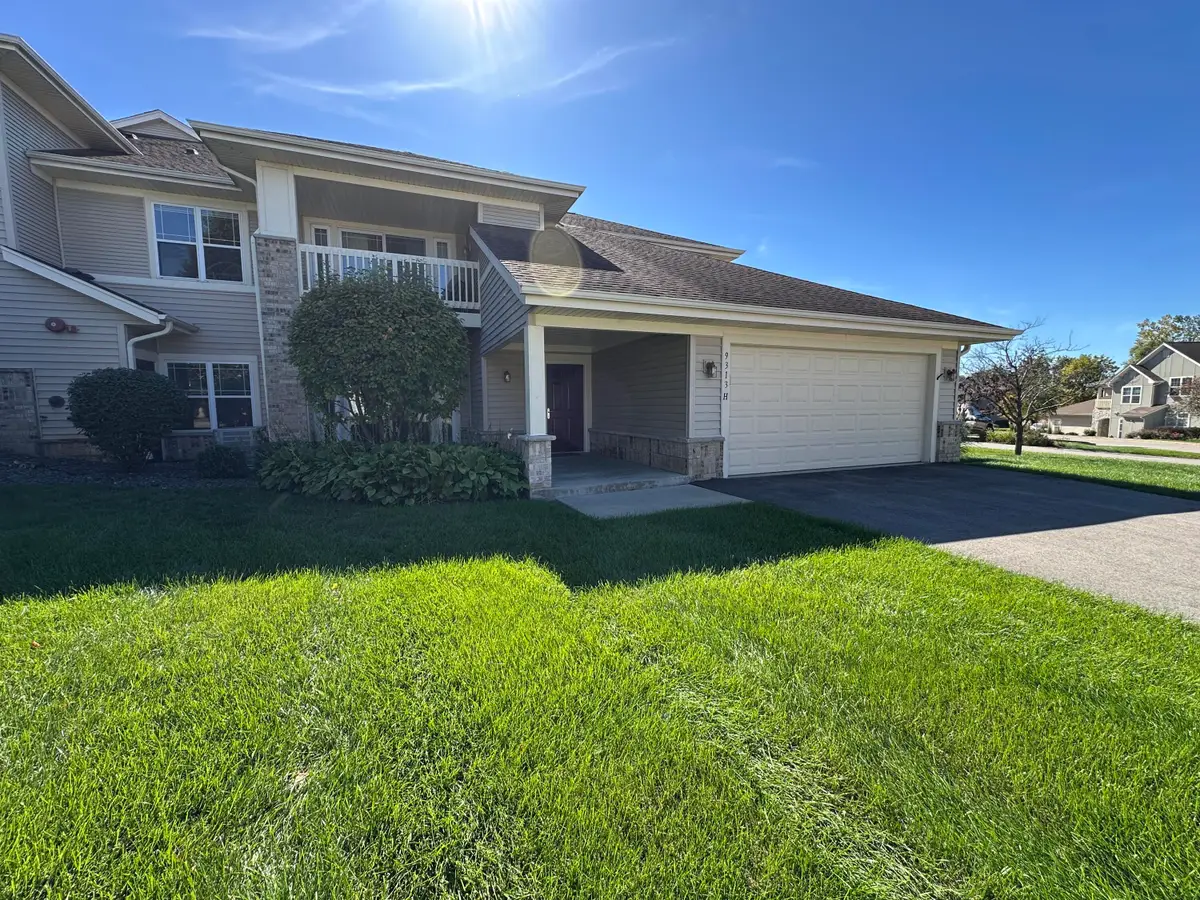 9313 S Cobblestone Way, Franklin, WI 56313 - #1