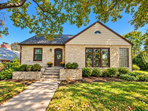 304 Oxford Rd, Waukesha, WI 53186