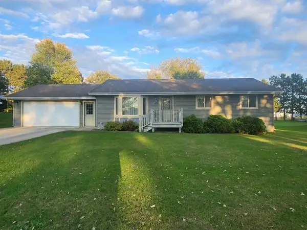 815 Pfaff Parkway Pkwy, Sparta, WI 54656