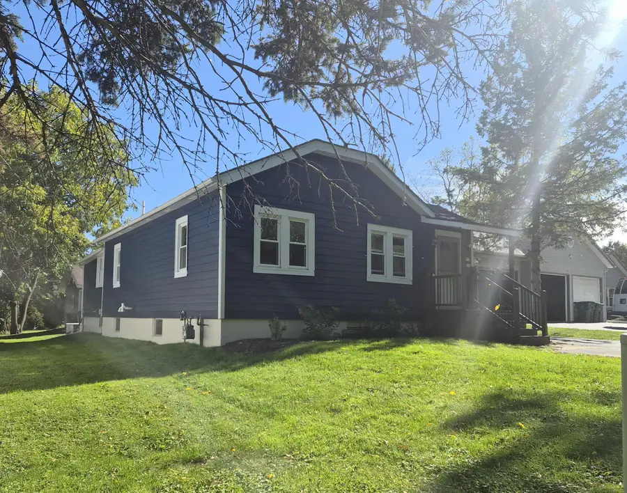 W277N2836 Chicago Ave, Pewaukee, WI 53072 - #2