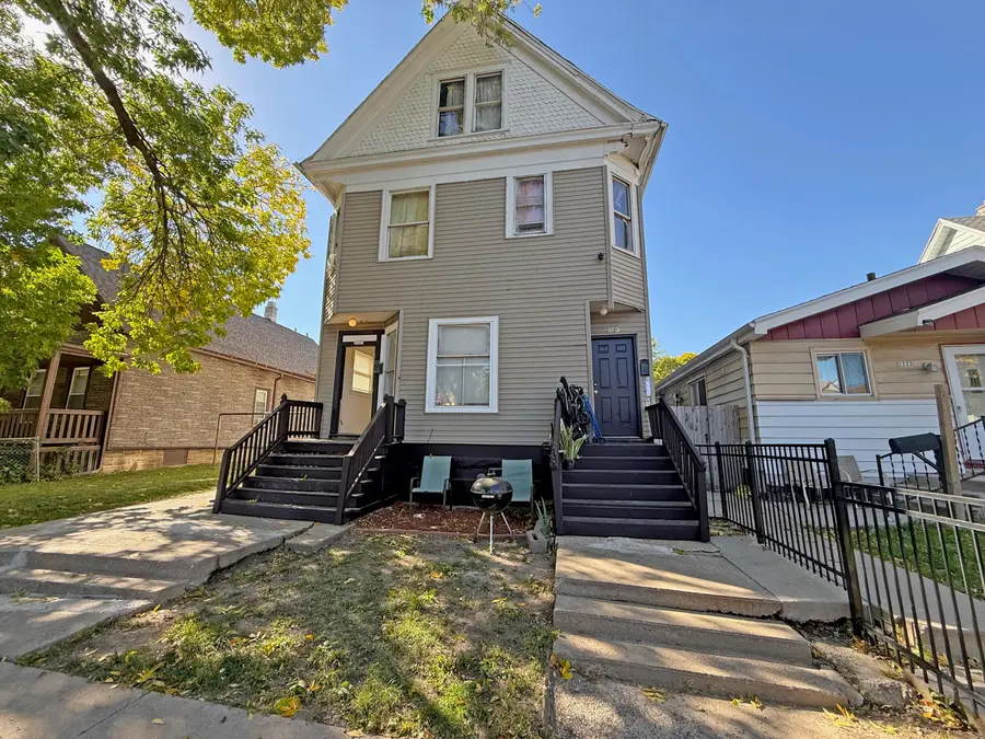 1225 S 20th St, Milwaukee, WI 53204 - #2