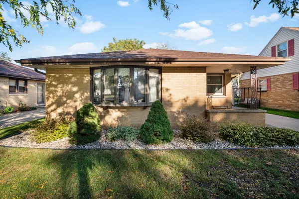 4758 S 22nd St, Milwaukee, WI 53221