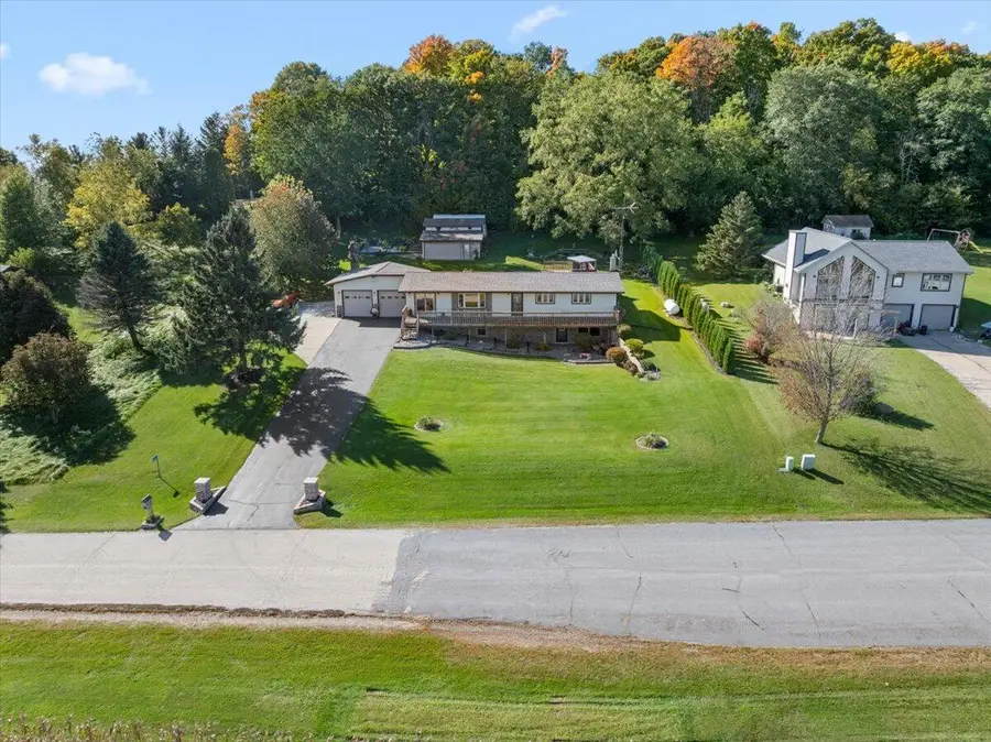 N3029 Ricardo Dr, Rubicon, WI 53059 - #2