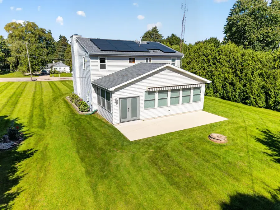 2733 4 1/2 Mile Rd, Caledonia, WI 53402 - #3