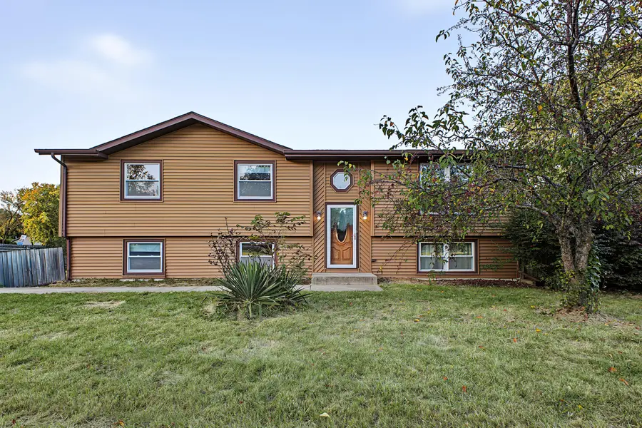3400 116th St, Pleasant Prairie, WI 53158 - #2