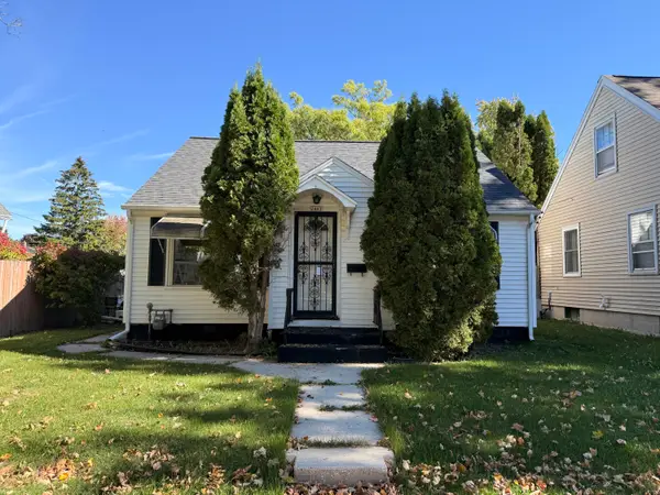 2407 S 17th St, Sheboygan, WI 53081