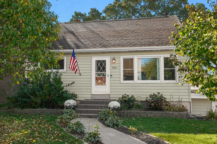 1004 Green St, Onalaska, WI 54650 - #2