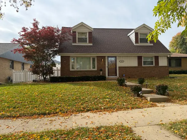 1633 W Leroy Ave Ave, Milwaukee, WI 53221