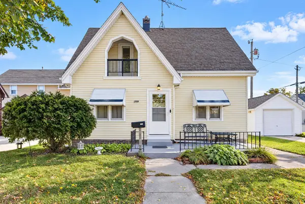 1909 S 10th St, Sheboygan, WI 53081