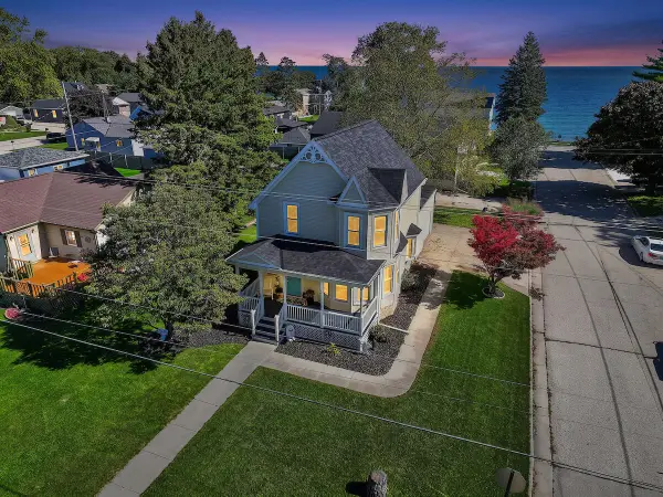 3525 Sheridan Rd, Mount Pleasant, WI 53403