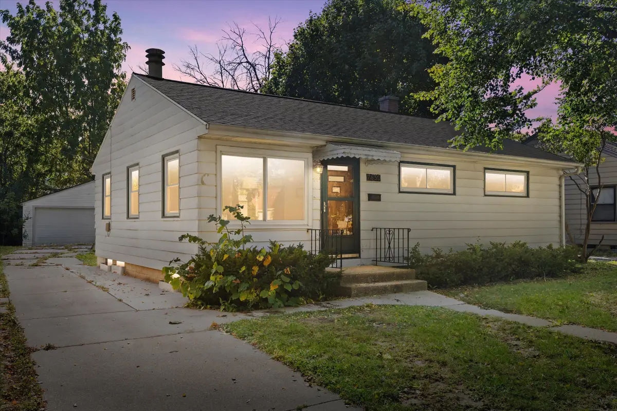 7639 W Palmetto Ave, Milwaukee, WI 53218 - #1