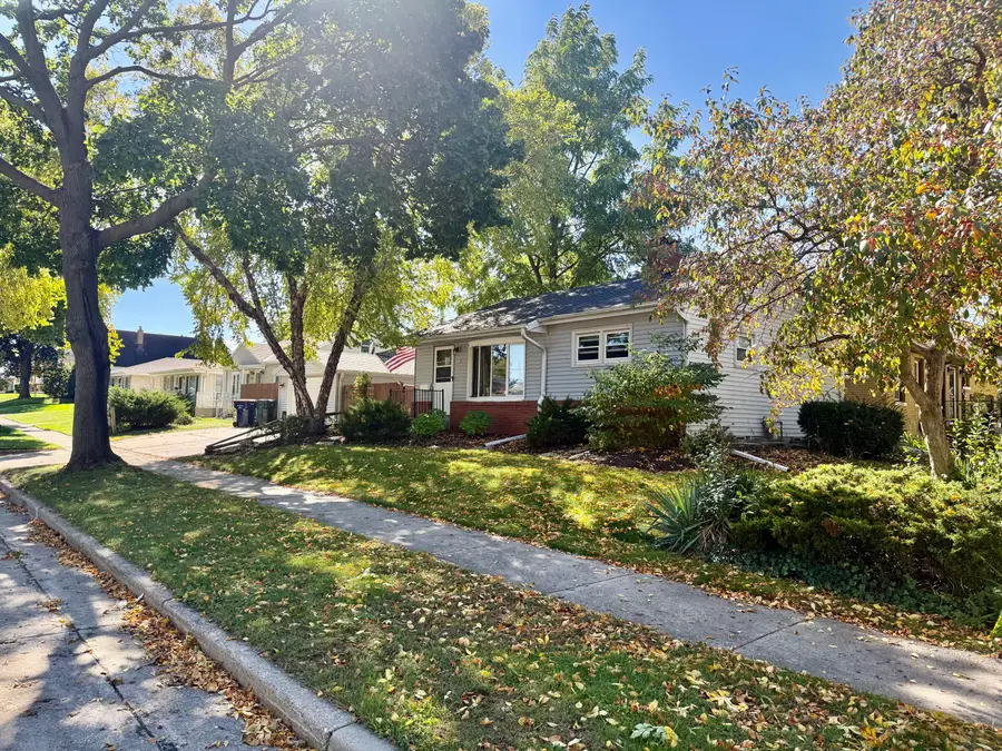 2507 S 94th St, West Allis, WI 53227 - #2