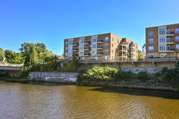 1925 N Water St, Milwaukee, WI 53202