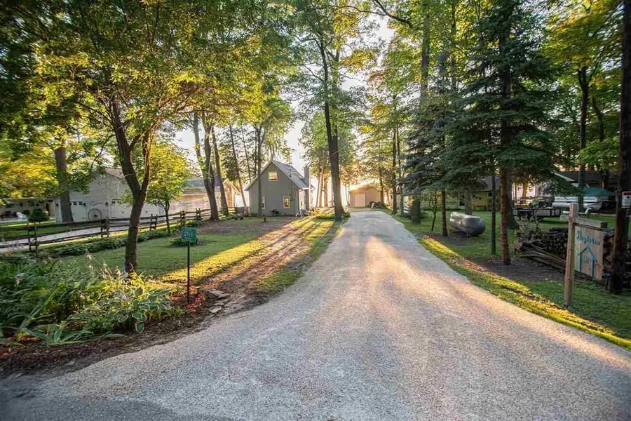 2769 Bay Rd, Gardner, WI 54204 - #2