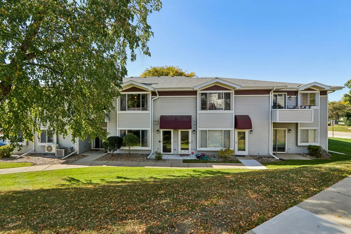 1101 S Sunnyslope Dr, Mount Pleasant, WI 53406 - #1
