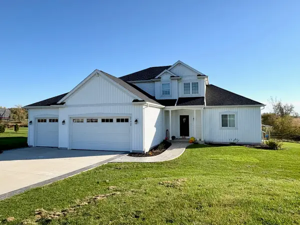 27427 Dover View Ln, Dover, WI 53185