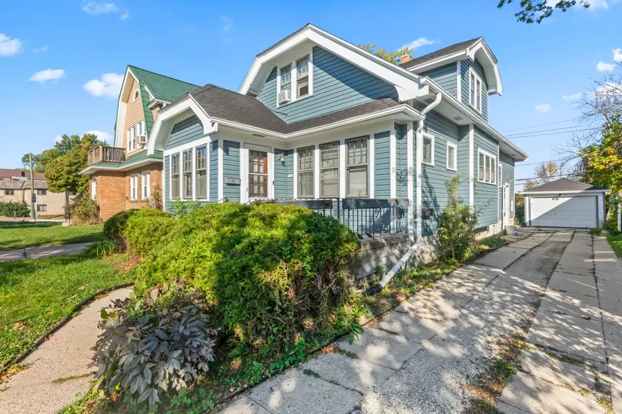 5526 W Wells St, Milwaukee, WI 53208 - #2