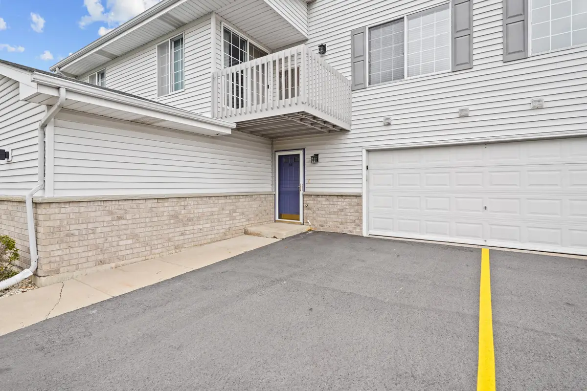 3615 85 St, Kenosha, WI 53142 - #1