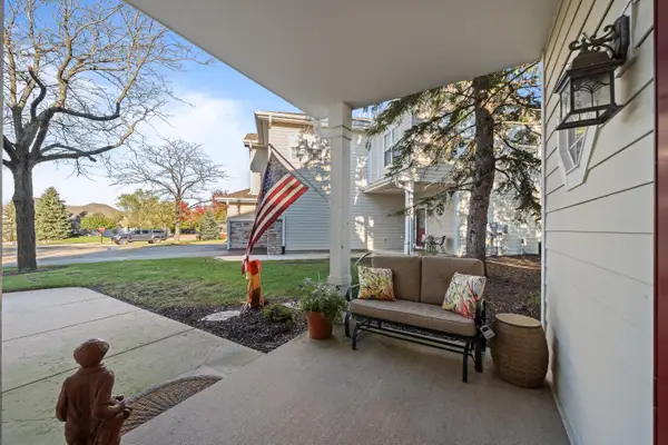 765 Hillview Cir, Geneva, WI 53147