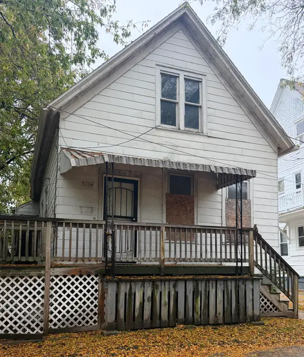 1114 W Ring St, Milwaukee, WI 53206