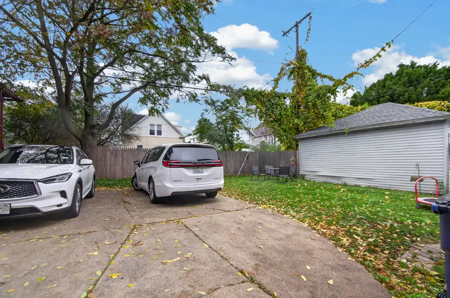 1844 Taylor Ave, Racine, WI 53403 - #3