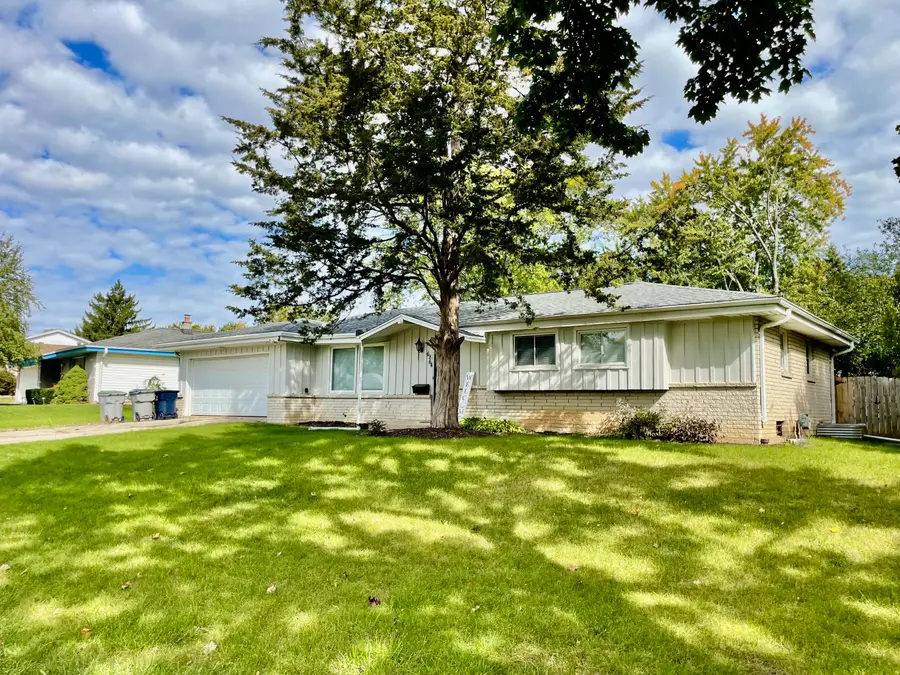 6864 N 85th St, Milwaukee, WI 53224 - #3