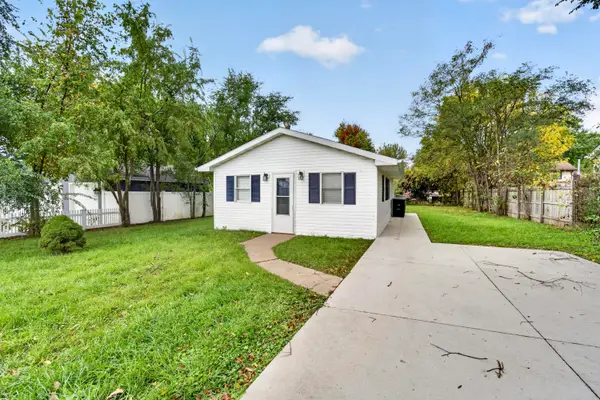 11416 268th Ave, Salem Lakes, WI 53179