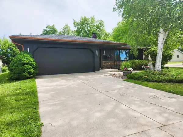 2423 Pershing Ave, Sheboygan, WI 53083