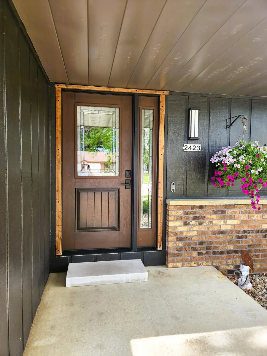 2423 Pershing Ave, Sheboygan, WI 53083 - #2