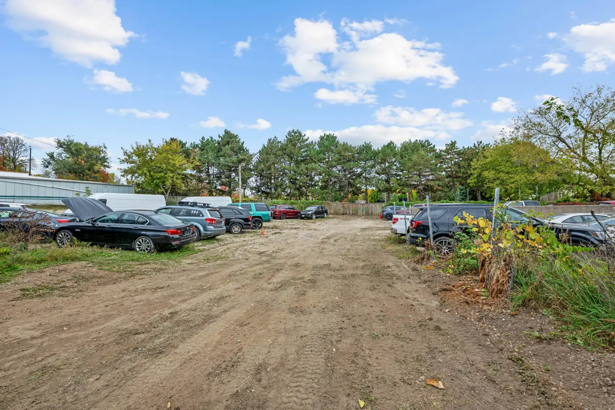 17 S 83rd St, West Allis, WI 53214 - #1