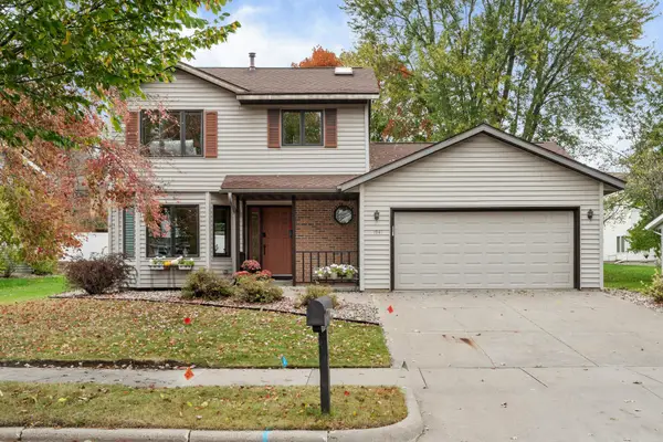 1941 Esther Dr, Onalaska, WI 54650