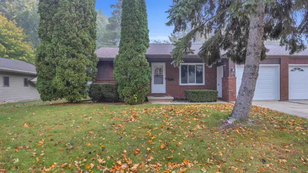 320 Illinois Ave, North Fond Du Lac, WI 54937