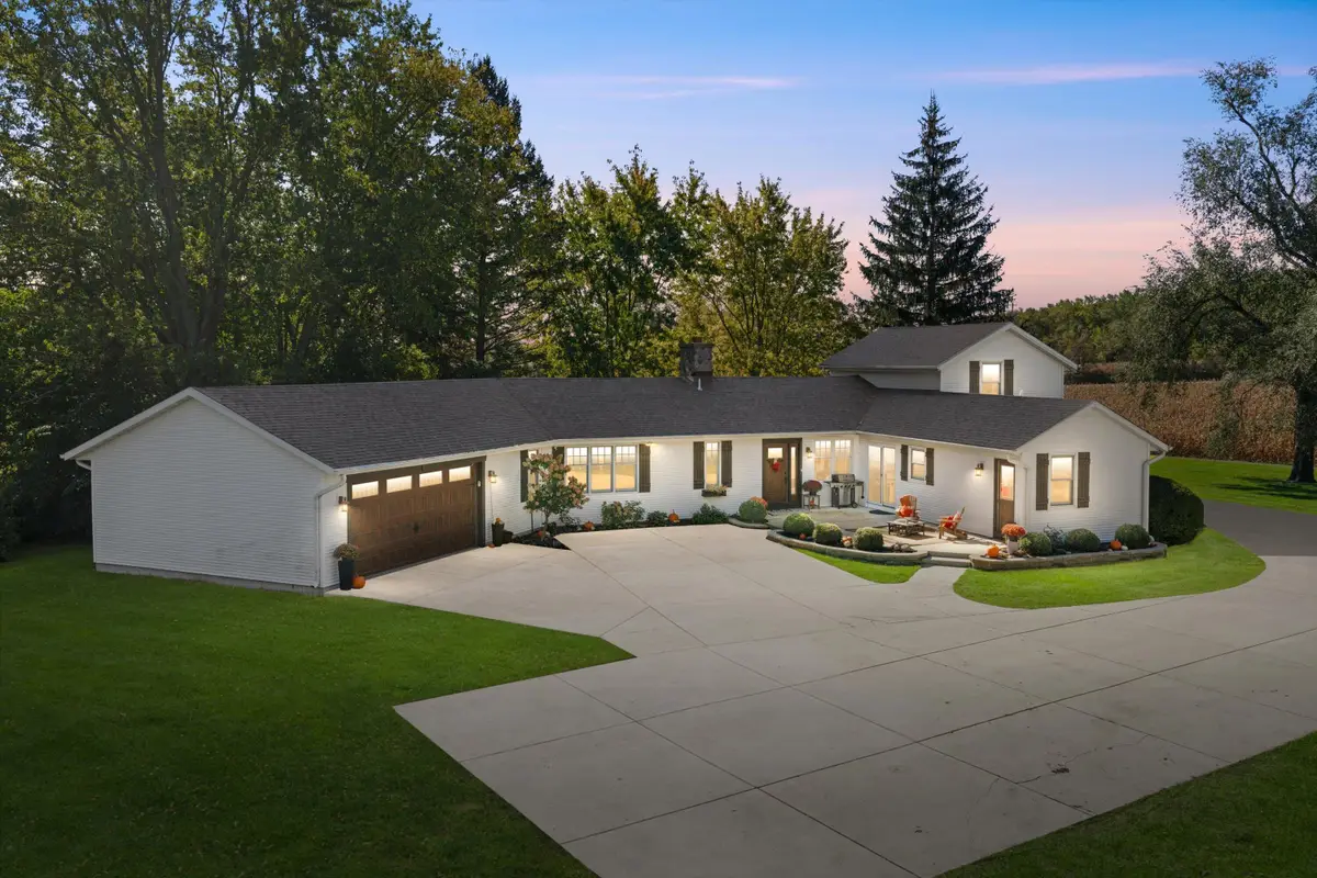 18828 Plank Rd, Union Grove, WI 53182 - #1