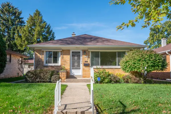 4741 N 73rd St, Milwaukee, WI 53218