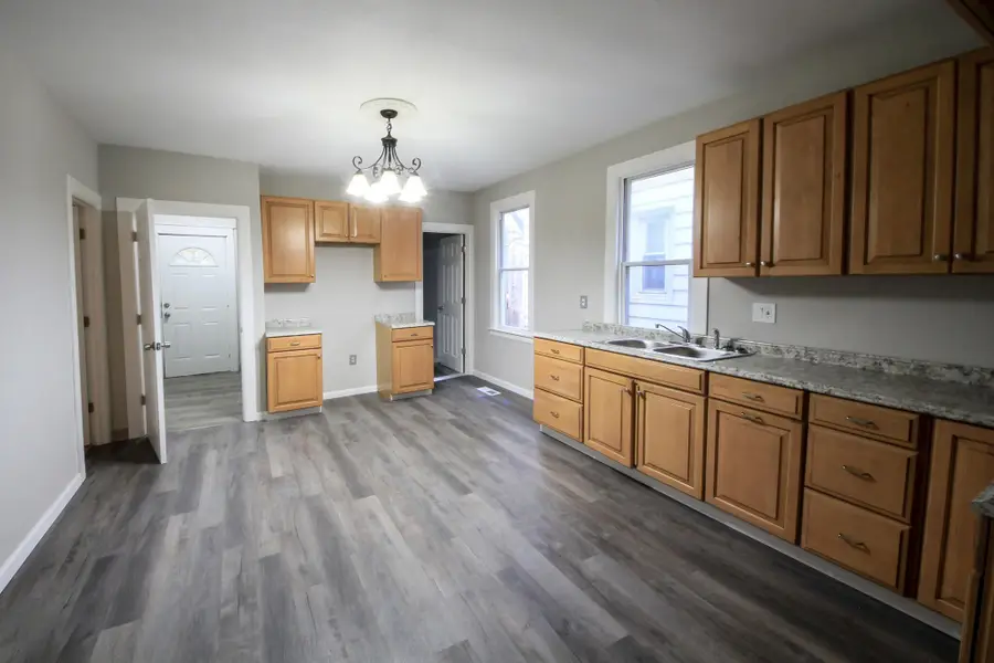 2478 S 5th St, Milwaukee, WI 53207 - #2