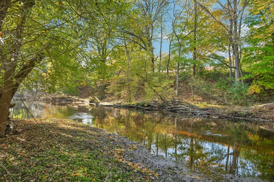 1357 Cedarton Pkwy, Grafton, WI 53024 - #3