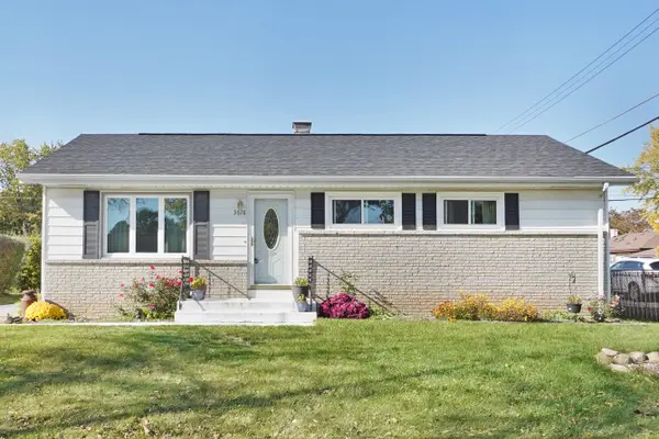 3618 W Parnell Ave, Milwaukee, WI 53221