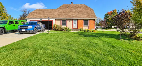 4932 Regal Ct, Racine, WI 53406