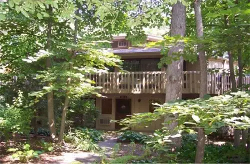 404 Deerpath W #403E, Fontana, WI 53125 - #3