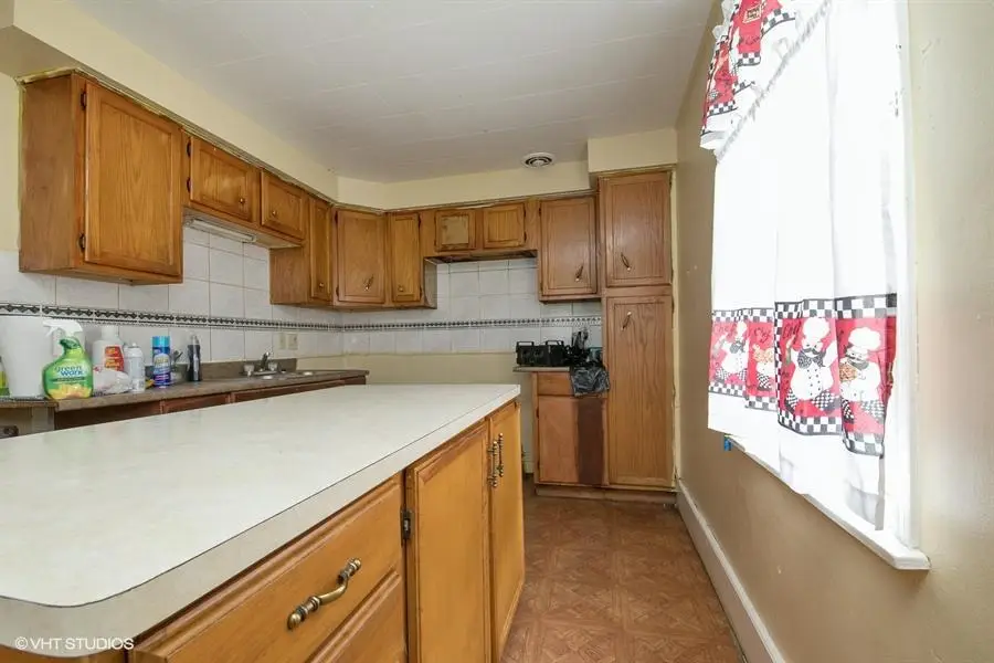 910 S 22nd STREET, Milwaukee, WI 53204 - Image #3