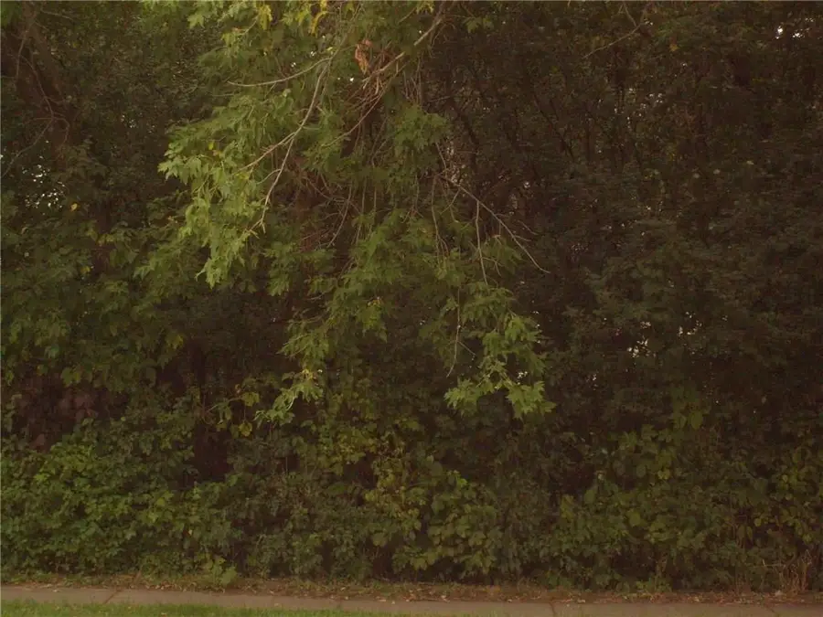 1601 Pine Park Drive, Eau Claire, WI 54701 - Image #2